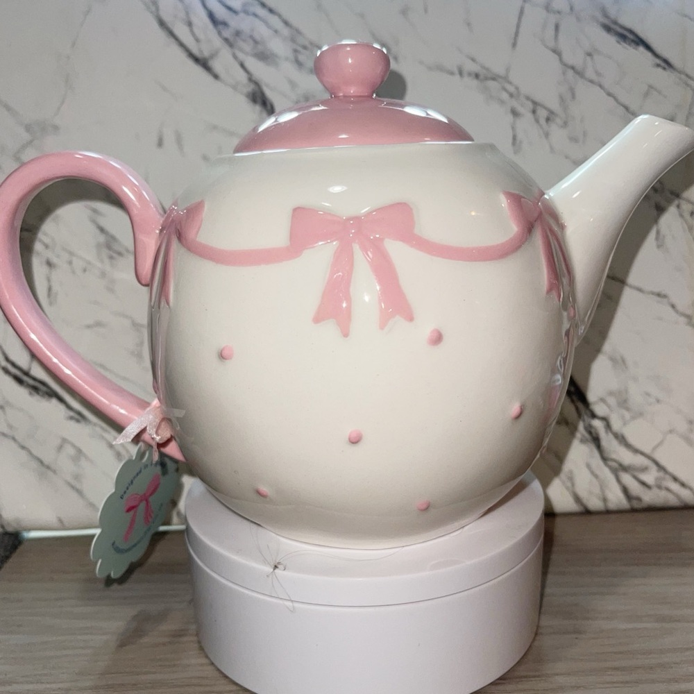 Pink and White Teapot with Bow Design